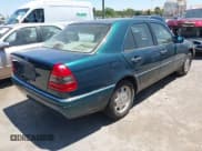 ✅ 1995 Mercedes-Benz C 2.8L • VIN: WDBHA28E3SF215141 • Лот: 42533044. Опубликован ранее на IAAI с пробегом Не указан. Бесплатный доступ к архиву аукционных продаж из США и подробный отчёт об истории автомобиля на DreamBid. Изображение 4.