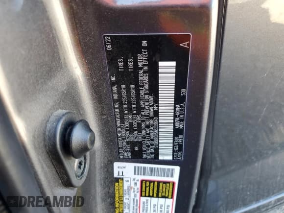 ✅ 2022 Toyota Highlander Hybrid LE • VIN: 5TDBBRCH5NS559640 • Lot: 82305985. Listed on Copart with 15,863 mi. Free auction sales archive from the USA and detailed vehicle history report at DreamBid. Image 13.