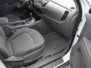 ✅ 2014 Kia Sportage LX • VIN: KNDPB3AC5E7655188 • Lot: 42857769. Wystawiony na IAAI z przebiegiem 94 063 mil. Bezpłatny archiwum sprzedaży aukcyjnych z USA i szczegółowy raport historii pojazdu na DreamBid. Zdjęcie 5.