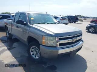 2008 Chevrolet Silverado 1500 1LT with VIN 2GCEC19C181243297, listed as a IAAI auction lot 42698714 with 227,126 mi miles and . Bid and sale history available at DreamBid. Image 1.