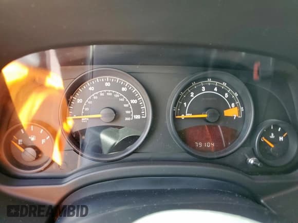 ✅ 2014 Jeep Patriot High Altitude • VIN: 1C4NJPFA7ED699882 • Lot: 80260245. Wystawiony na Copart z przebiegiem 79 104 mil. Bezpłatny archiwum sprzedaży aukcyjnych z USA i szczegółowy raport historii pojazdu na DreamBid. Zdjęcie 9.