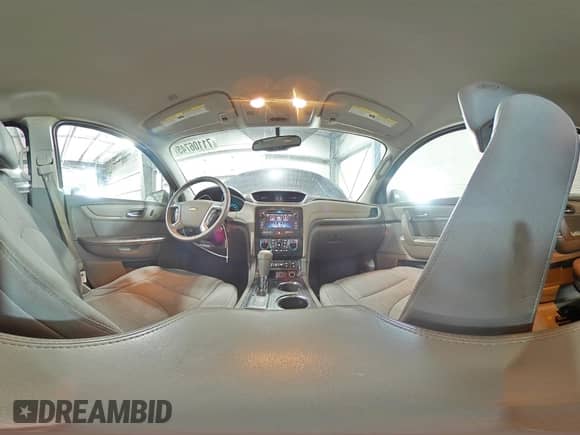 2015 Chevrolet Traverse LT z VIN 1GNKVHKD6FJ208676, wystawiony jako Copart lot #71106745 z przebiegiem 136 787 mil mil oraz Szkoda całkowita • Salvage title. Historia ofert i sprzedaży dostępna na DreamBid. Obrazek 16.