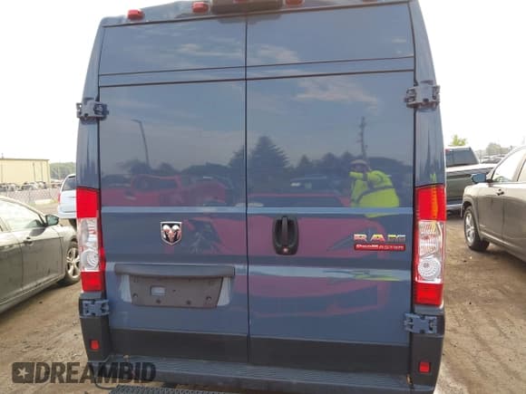 ✅ 2020 Ram ProMaster Cargo • VIN: 3C6URVJG9LE143919 • Lot: 42963419. Listed on IAAI with 39,963 mi. Free auction sales archive from the USA and detailed vehicle history report at DreamBid. Image 16.