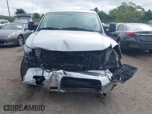 ✅ 2006 Nissan Titan SE • VIN: 1N6AA06A56N538963 • Lot: 43420772. Wystawiony na IAAI z przebiegiem 208 219 mil. Bezpłatny archiwum sprzedaży aukcyjnych z USA i szczegółowy raport historii pojazdu na DreamBid. Zdjęcie 12.