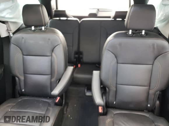 ✅ 2020 Chevrolet Traverse LT • VIN: 1GNEVHKW7LJ155836 • Lot: 64508214. Wystawiony na Copart z przebiegiem 18 022 mil. Bezpłatny archiwum sprzedaży aukcyjnych z USA i szczegółowy raport historii pojazdu na DreamBid. Zdjęcie 10.