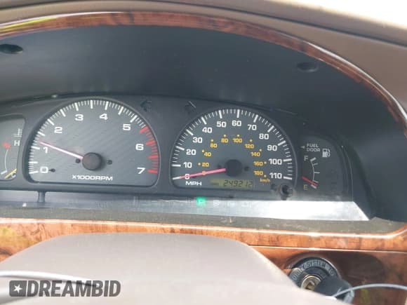 ✅ 1999 Toyota 4Runner Limited • VIN: JT3GN87R4X0134883 • Лот: 42291647. Опубликован ранее на IAAI с пробегом 249 212 миль. Бесплатный доступ к архиву аукционных продаж из США и подробный отчёт об истории автомобиля на DreamBid. Изображение 7.