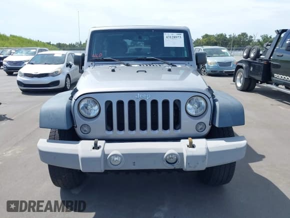 ✅ 2016 Jeep Wrangler Unlimited Sport • VIN: 1C4BJWDG8GL160474 • Lot: 43128973. Listed on IAAI with 33,182 mi. Free auction sales archive from the USA and detailed vehicle history report at DreamBid. Image 12.
