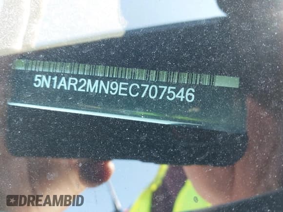 ✅ 2014 Nissan Pathfinder Platinum • VIN: 5N1AR2MN9EC707546 • Lot: 43093917. Listed on IAAI with 164,810 mi. Free auction sales archive from the USA and detailed vehicle history report at DreamBid. Image 9.