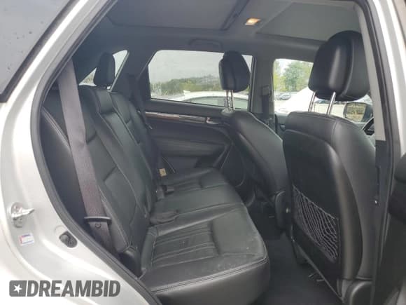 ✅ 2012 Kia Sorento SX • VIN: 5XYKW4A25CG297960 • Lot: 70046485. Wystawiony na Copart z przebiegiem 149 463 mil. Bezpłatny archiwum sprzedaży aukcyjnych z USA i szczegółowy raport historii pojazdu na DreamBid. Zdjęcie 11.