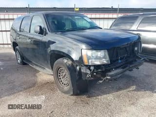 ✅ 2012 Chevrolet Tahoe Commercial • VIN: 1GNLC2E09CR303388 • Lot: 43460707. Wystawiony na IAAI z przebiegiem 191 065 mil. Bezpłatny archiwum sprzedaży aukcyjnych z USA i szczegółowy raport historii pojazdu na DreamBid. Zdjęcie 1.