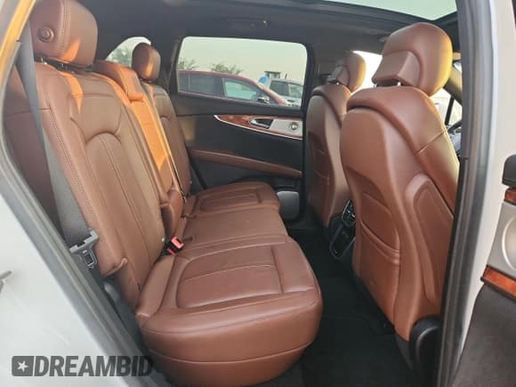 ✅ 2020 Lincoln Nautilus Reserve • VIN: 2LMPJ8KP3LBL23692 • Lot: 80909185. Wystawiony na Copart z przebiegiem 34 121 mil. Bezpłatny archiwum sprzedaży aukcyjnych z USA i szczegółowy raport historii pojazdu na DreamBid. Zdjęcie 11.