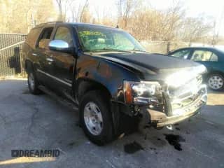 2011 Chevrolet Tahoe LTZ с VIN 1GNSKCE0XBR206834, выставлен на аукционе IAAI как лот 35802551 с пробегом 192 436 миль миль и . История ставок и продаж доступна на DreamBid. Изображение 1.