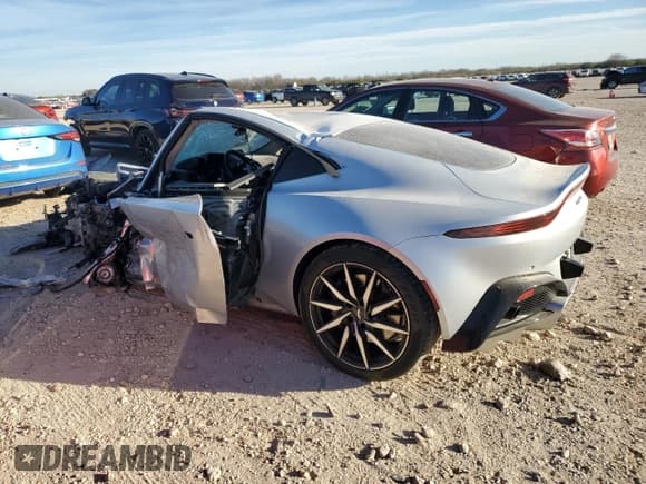 ✅ 2019 Aston Martin Vantage • VIN: SCFSMGAW9KGN00355 • Lot: 42328315. Listed on Copart with Not provided. Free auction sales archive from the USA and detailed vehicle history report at DreamBid. Image 2.