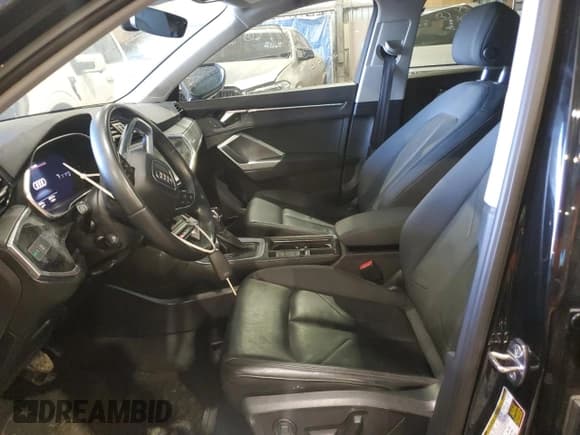 ✅ 2021 Audi Q3 S line Prestige • VIN: WA1FECF39M1023592 • Lot: 86062805. Wystawiony na Copart z przebiegiem 64 918 mil. Bezpłatny archiwum sprzedaży aukcyjnych z USA i szczegółowy raport historii pojazdu na DreamBid. Zdjęcie 7.