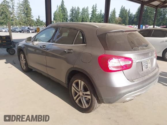✅ 2017 Mercedes-Benz GLA 250 • VIN: WDCTG4GB2HJ326700 • Лот: 42858768. Опубликован ранее на IAAI с пробегом 107 939 миль. Бесплатный доступ к архиву аукционных продаж из США и подробный отчёт об истории автомобиля на DreamBid. Изображение 3.