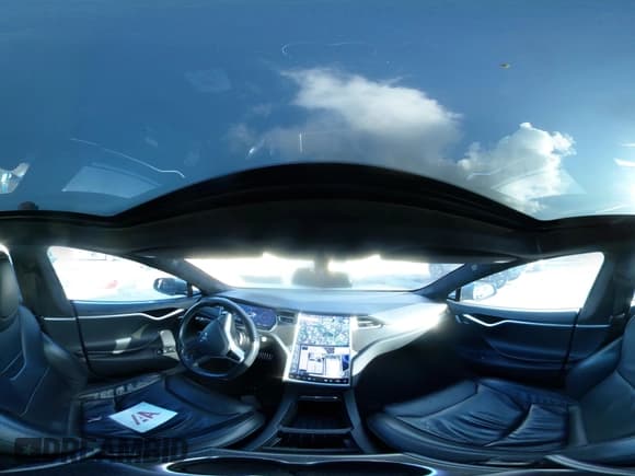 ✅ 2017 Tesla Model S 60 • VIN: 5YJSA1E12HF191608 • Lot: 43779308. Listed on IAAI with 130,814 mi. Free auction sales archive from the USA and detailed vehicle history report at DreamBid. Image 18.