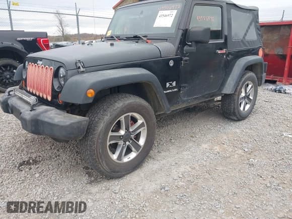 ✅ 2009 Jeep Wrangler X • VIN: 1J4FA24109L708017 • Lot: 43546972. Wystawiony na IAAI z przebiegiem 162 176 mil. Bezpłatny archiwum sprzedaży aukcyjnych z USA i szczegółowy raport historii pojazdu na DreamBid. Zdjęcie 2.