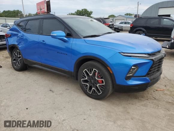 ✅ 2024 Chevrolet Blazer RS • VIN: 3GNKBKRS0RS192357 • Lot: 64292245. Listed on Copart with 32,271 mi. Free auction sales archive from the USA and detailed vehicle history report at DreamBid. Image 4.