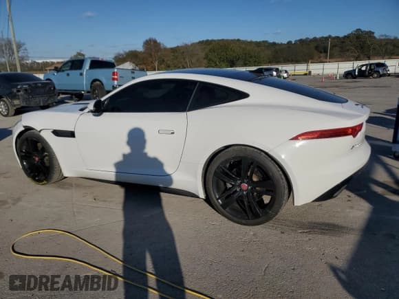 ✅ 2017 Jaguar F-Type Premium • VIN: SAJWA6AT3H8K43691 • Lot: 90925885. Wystawiony na Copart z przebiegiem 55 576 mil. Bezpłatny archiwum sprzedaży aukcyjnych z USA i szczegółowy raport historii pojazdu na DreamBid. Zdjęcie 2.