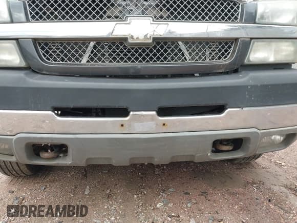 ✅ 2004 Chevrolet Silverado 2500HD LS • VIN: 1GCHK23184F169506 • Лот: 42085720. Опубликован ранее на IAAI с пробегом 261 344 миль. Бесплатный доступ к архиву аукционных продаж из США и подробный отчёт об истории автомобиля на DreamBid. Изображение 19.