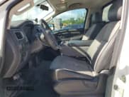 ✅ 2017 Nissan Titan SV • VIN: 1N6AA1R70HN532206 • Lot: 84471905. Wystawiony na Copart z przebiegiem 115 210 mil. Bezpłatny archiwum sprzedaży aukcyjnych z USA i szczegółowy raport historii pojazdu na DreamBid. Zdjęcie 7.