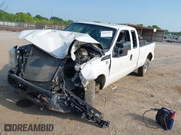 ✅ 2012 Ford F-250 XL • VIN: 1FT7X2B64CEC70511 • Lot: 42637624. Wystawiony na IAAI z przebiegiem 252 372 mil. Bezpłatny archiwum sprzedaży aukcyjnych z USA i szczegółowy raport historii pojazdu na DreamBid. Zdjęcie 2.