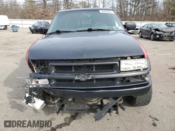 ✅ 2002 Chevrolet S-10 LS • VIN: 1GCCT19W528148246 • Лот: 45929905. Опубликован ранее на Copart с пробегом 151 017 миль. Бесплатный доступ к архиву аукционных продаж из США и подробный отчёт об истории автомобиля на DreamBid. Изображение 5.