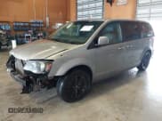 ✅ 2020 Dodge Grand Caravan GT • VIN: 2C4RDGEGXLR188885 • Lot: 42759537. Wystawiony na IAAI z przebiegiem 157 821 mil. Bezpłatny archiwum sprzedaży aukcyjnych z USA i szczegółowy raport historii pojazdu na DreamBid. Zdjęcie 17.