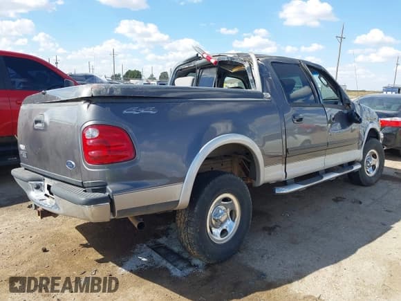 ✅ 2003 Ford F-150 XLT • VIN: 1FTRW08LX3KC81155 • Лот: 43426656. Опубликован ранее на IAAI с пробегом 192 214 миль. Бесплатный доступ к архиву аукционных продаж из США и подробный отчёт об истории автомобиля на DreamBid. Изображение 4.