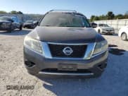 ✅ 2014 Nissan Pathfinder Platinum • VIN: 5N1AR2MM8EC735507 • Lot: 82223485. Listed on Copart with 138,659 mi. Free auction sales archive from the USA and detailed vehicle history report at DreamBid. Image 5.