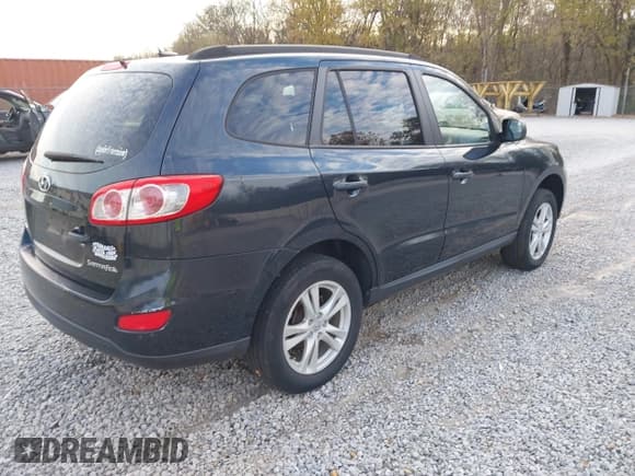 ✅ 2010 Hyundai Santa Fe GLS • VIN: 5NMSG3AB0AH403998 • Лот: 43710702. Опубликован ранее на IAAI с пробегом 206 150 миль. Бесплатный доступ к архиву аукционных продаж из США и подробный отчёт об истории автомобиля на DreamBid. Изображение 4.