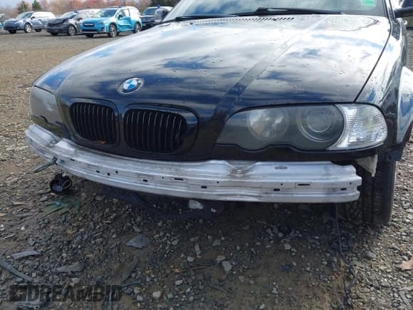 ✅ 2001 BMW 3 Series 325Ci • VIN: WBABS33421JY55858 • Lot: 43720841. Listed on IAAI with 123,997 mi. Free auction sales archive from the USA and detailed vehicle history report at DreamBid. Image 6.