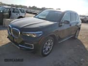 ✅ 2023 BMW X5 xDrive40i • VIN: 5UXCR6C01P9P19652 • Лот: 85524625. Опубликован ранее на Copart с пробегом 66 506 миль. Бесплатный доступ к архиву аукционных продаж из США и подробный отчёт об истории автомобиля на DreamBid. Изображение 1.
