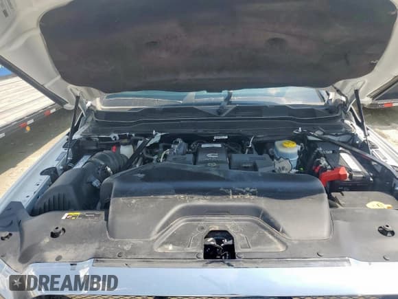 ✅ 2020 Ram 3500 Tradesman • VIN: 3C63R3GL0LG201134 • Lot: 71867025. Wystawiony na Copart z przebiegiem 70 214 mil. Bezpłatny archiwum sprzedaży aukcyjnych z USA i szczegółowy raport historii pojazdu na DreamBid. Zdjęcie 11.