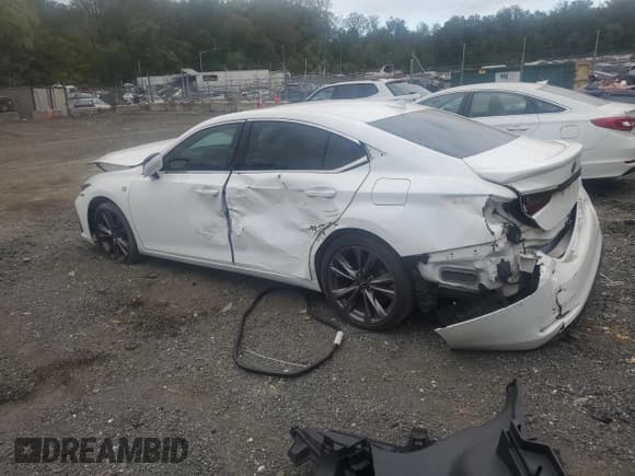 ✅ 2019 Lexus ES 350 Luxury • VIN: 58ABZ1B1XKU010822 • Лот: 85130235. Опубликован ранее на Copart с пробегом Не указан. Бесплатный доступ к архиву аукционных продаж из США и подробный отчёт об истории автомобиля на DreamBid. Изображение 2.