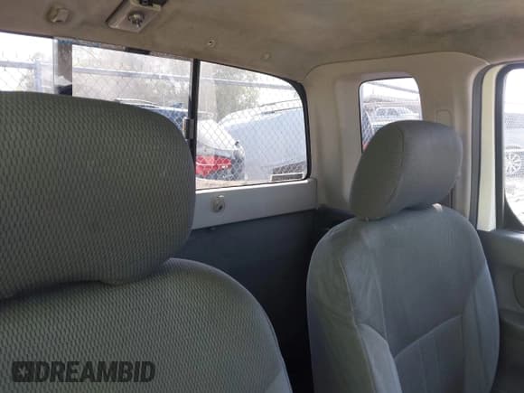 ✅ 2002 Nissan Frontier XE • VIN: 1N6DD26S12C342923 • Lot: 43261158. Listed on IAAI with 210,511 mi. Free auction sales archive from the USA and detailed vehicle history report at DreamBid. Image 8.