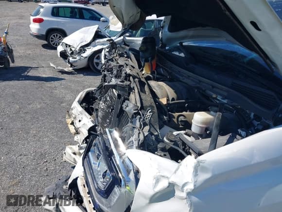 ✅ 2017 GMC Sierra 1500 Denali • VIN: 3GTU2PEJ0HG147836 • Lot: 43410221. Listed on IAAI with 98,619 mi. Free auction sales archive from the USA and detailed vehicle history report at DreamBid. Image 6.