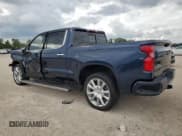 ✅ 2022 Chevrolet Silverado 1500 High Country • VIN: 1GCPAFED9NZ631102 • Лот: 71194294. Опубликован ранее на Copart с пробегом 48 027 миль. Бесплатный доступ к архиву аукционных продаж из США и подробный отчёт об истории автомобиля на DreamBid. Изображение 2.