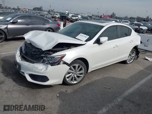 ✅ 2018 Acura ILX Premium • VIN: 19UDE2F76JA007762 • Lot: 41462381. Wystawiony na IAAI z przebiegiem 27 568 mil. Bezpłatny archiwum sprzedaży aukcyjnych z USA i szczegółowy raport historii pojazdu na DreamBid. Zdjęcie 2.