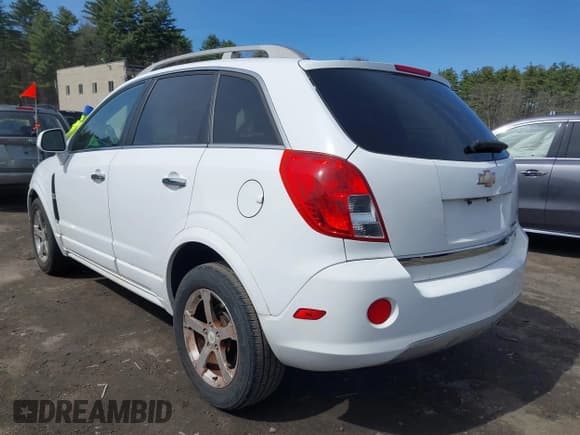 ✅ 2014 Chevrolet Captiva Sport LT • VIN: 3GNAL3EK1ES553304 • Lot: 41955655. Wystawiony na IAAI z przebiegiem 109 377 mil. Bezpłatny archiwum sprzedaży aukcyjnych z USA i szczegółowy raport historii pojazdu na DreamBid. Zdjęcie 3.