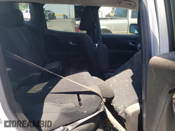 ✅ 2021 Jeep Renegade Freedom • VIN: ZACNJDABXMPN21668 • Лот: 68190175. Опубликован ранее на Copart с пробегом Не указан. Бесплатный доступ к архиву аукционных продаж из США и подробный отчёт об истории автомобиля на DreamBid. Изображение 10.