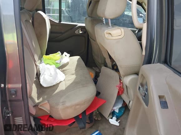 ✅ 2007 Nissan Frontier SE • VIN: 1N6AD07U57C402085 • Lot: 43837095. Listed on IAAI with 257,779 mi. Free auction sales archive from the USA and detailed vehicle history report at DreamBid. Image 8.