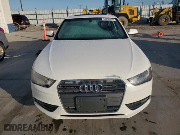 ✅ 2013 Audi A4 Premium Plus • VIN: WAUFFAFL6DN037849 • Lot: 84235895. Wystawiony na Copart z przebiegiem 137 033 mil. Bezpłatny archiwum sprzedaży aukcyjnych z USA i szczegółowy raport historii pojazdu na DreamBid. Zdjęcie 5.