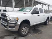 ✅ 2023 Ram 2500 Tradesman • VIN: 3C6UR5CJ6PG519561 • Лот: 43544964. Опубликован ранее на IAAI с пробегом 23 624 миль. Бесплатный доступ к архиву аукционных продаж из США и подробный отчёт об истории автомобиля на DreamBid. Изображение 2.
