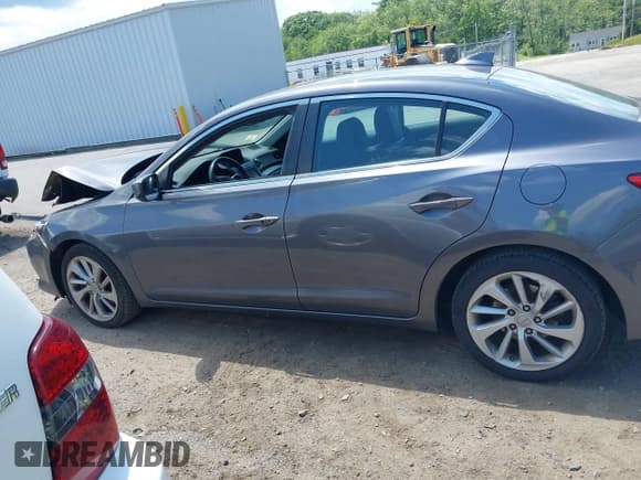 ✅ 2018 Acura ILX Premium • VIN: 19UDE2F73JA005144 • Lot: 42553053. Wystawiony na IAAI z przebiegiem 82 456 mil. Bezpłatny archiwum sprzedaży aukcyjnych z USA i szczegółowy raport historii pojazdu na DreamBid. Zdjęcie 15.