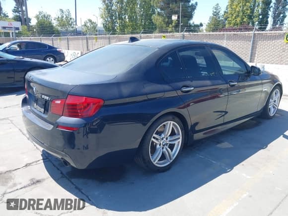 ✅ 2014 BMW 5 Series 535i • VIN: WBA5B1C58ED476278 • Lot: 43126649. Listed on IAAI with 82,404 mi. Free auction sales archive from the USA and detailed vehicle history report at DreamBid. Image 4.