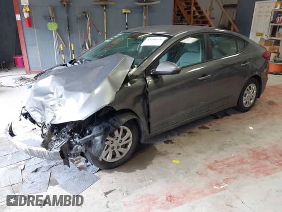 ✅ 2018 Hyundai Elantra SE • VIN: 5NPD74LF7JH376428 • Lot: 43406576. Listed on IAAI with 117,577 mi miles. Access the free auction sales archive from the USA and view a detailed vehicle history report at DreamBid. Image 2.