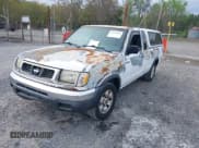 ✅ 1998 Nissan Frontier XE • VIN: 1N6DD26SXWC366952 • Lot: 41933615. Wystawiony na IAAI z przebiegiem 231 728 mil. Bezpłatny archiwum sprzedaży aukcyjnych z USA i szczegółowy raport historii pojazdu na DreamBid. Zdjęcie 2.