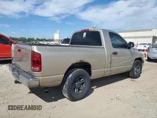 ✅ 2002 Dodge 1500 • VIN: 1D7HA16K52J261559 • Lot: 70363155. Wystawiony na Copart z przebiegiem 229 193 mil. Bezpłatny archiwum sprzedaży aukcyjnych z USA i szczegółowy raport historii pojazdu na DreamBid. Zdjęcie 3.