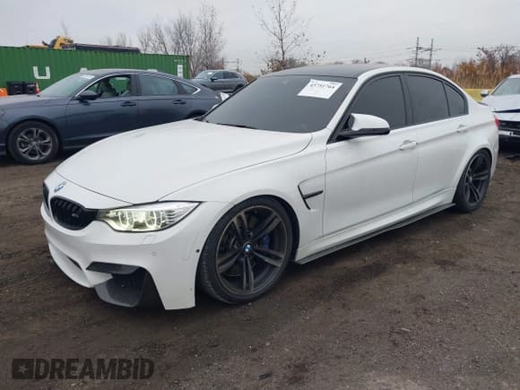 ✅ 2016 BMW M3 • VIN: WBS8M9C5XG5E68359 • Lot: 43751764. Wystawiony na IAAI z przebiegiem 82 071 mil. Bezpłatny archiwum sprzedaży aukcyjnych z USA i szczegółowy raport historii pojazdu na DreamBid. Zdjęcie 2.